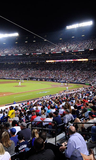 Former catcher Lopez highlights Braves Hall of Fame inductees